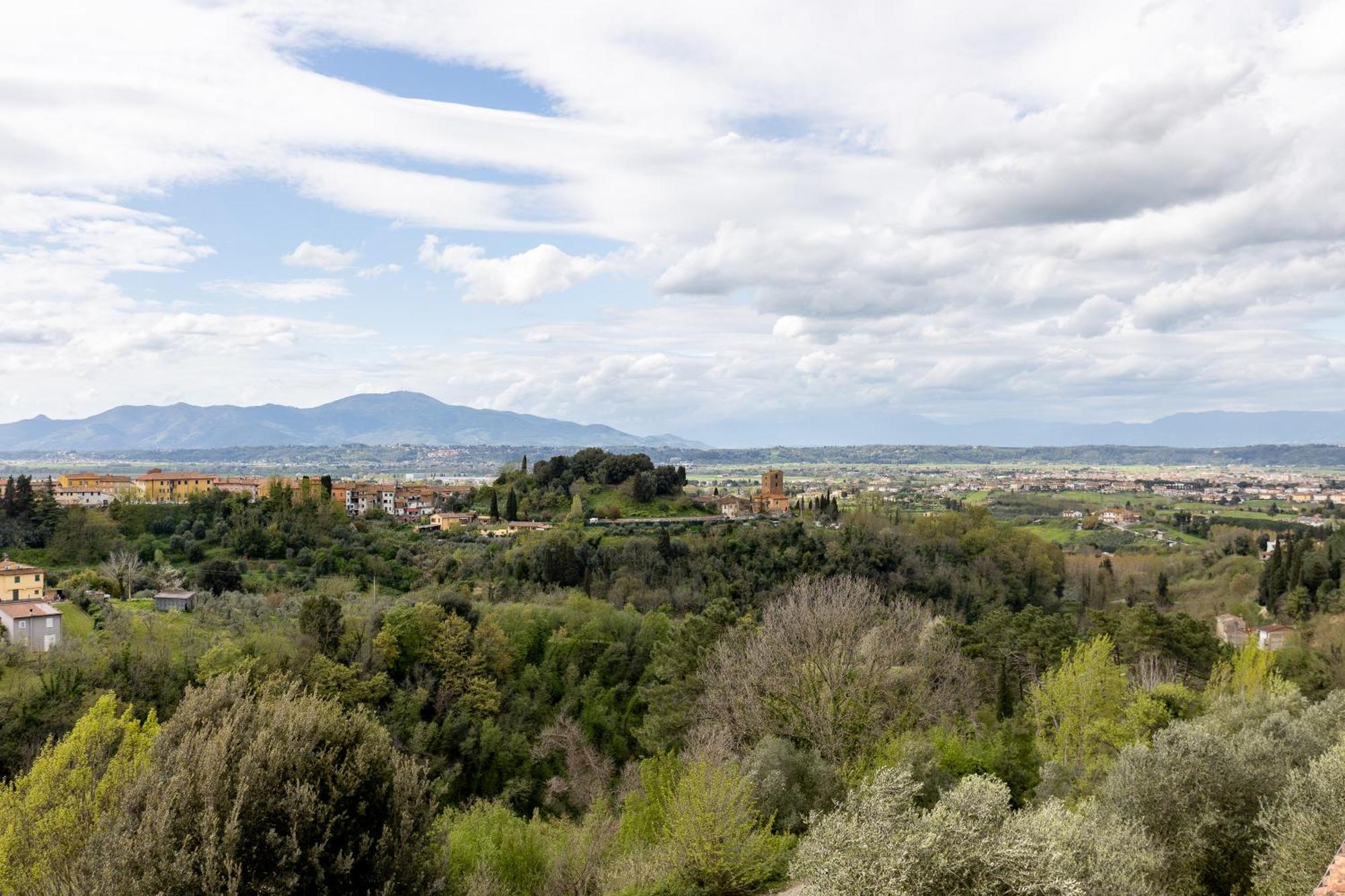Residence Montevecchio Montopoli in Val dʼArno Exteriör bild