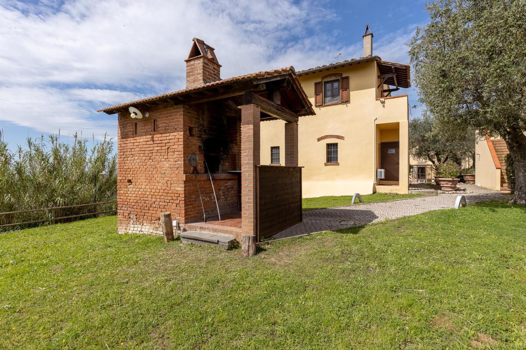Residence Montevecchio Montopoli in Val dʼArno Exteriör bild