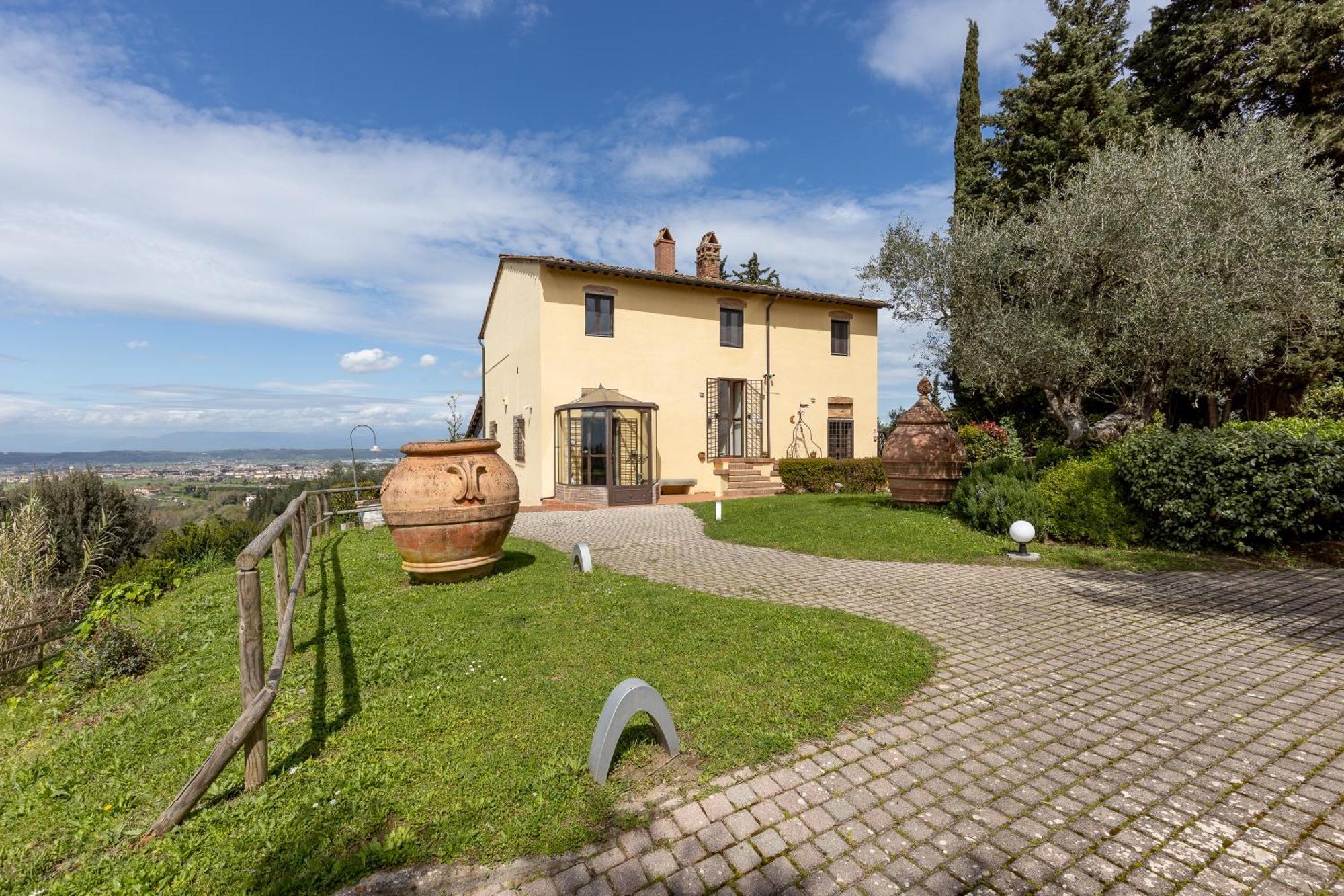 Residence Montevecchio Montopoli in Val dʼArno Exteriör bild